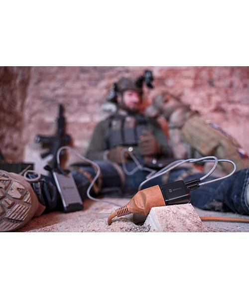 Tactical Base Plug Dual 20W Black