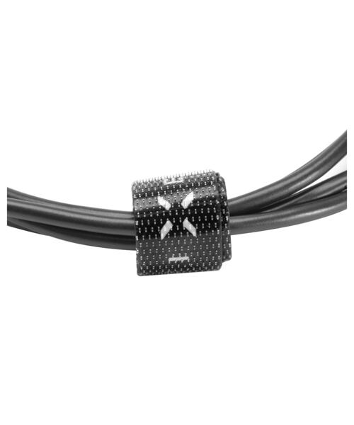 Datový a nabíjecí kabel FIXED s konektory USB/Lightning, 1 metr, MFI certifikace, černý