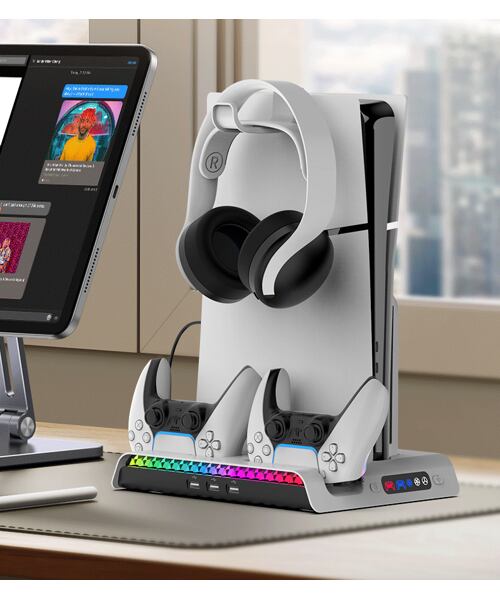 iPega P5S006 Multifunkční Nabíjecí RGB Stojan s Chlazením pro PS5 Slim White